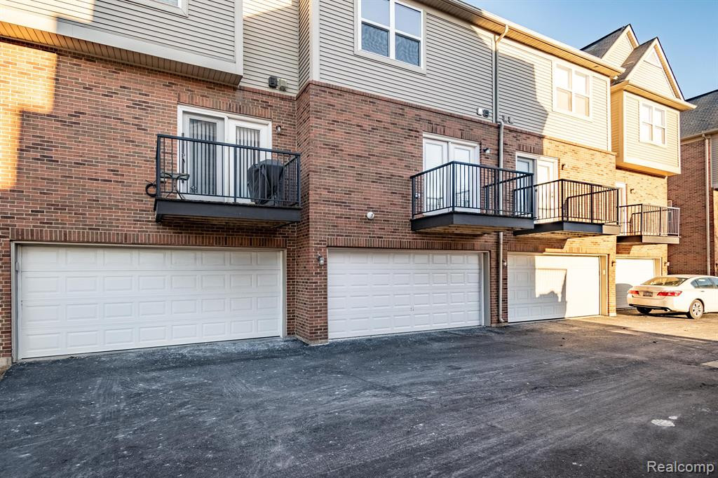 5561 BRUSH Street, Detroit, MI 48202 — Photo 25