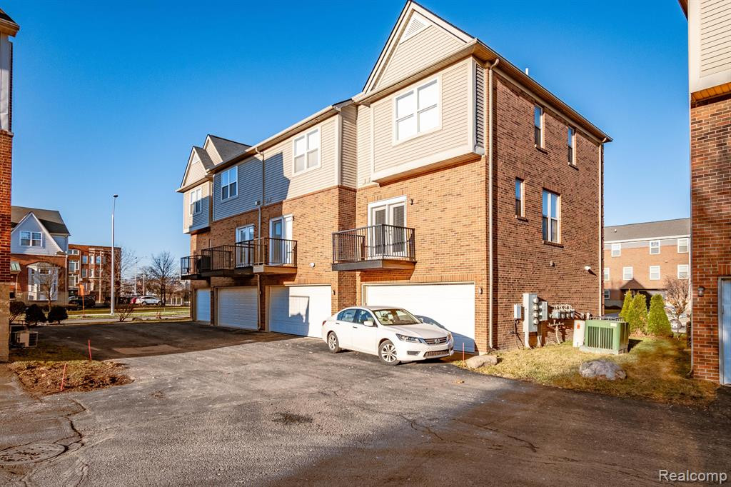 5561 BRUSH Street, Detroit, MI 48202 — Photo 26