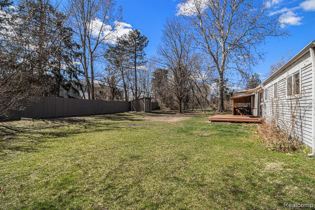 505 PENNY LAKE Road, Wolverine Lake, MI 48390 — Photo 13