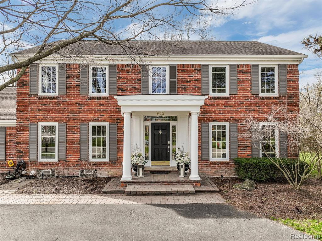 932 Adams Castle Drive, Bloomfield Hills, MI 48304 — Photo 2
