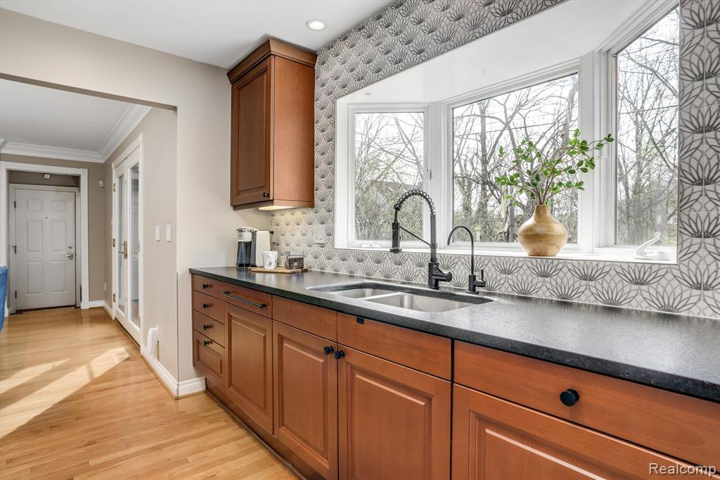 932 Adams Castle Drive, Bloomfield Hills, MI 48304 — Photo 18