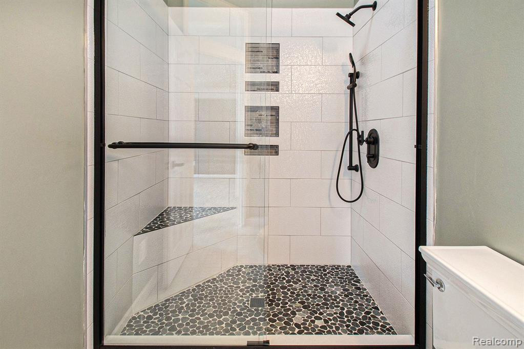5608 LE BLANC Avenue, Ann Arbor, MI 48103 — Photo 15