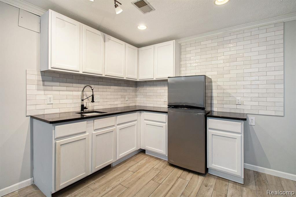 5608 LE BLANC Avenue, Ann Arbor, MI 48103 — Photo 22