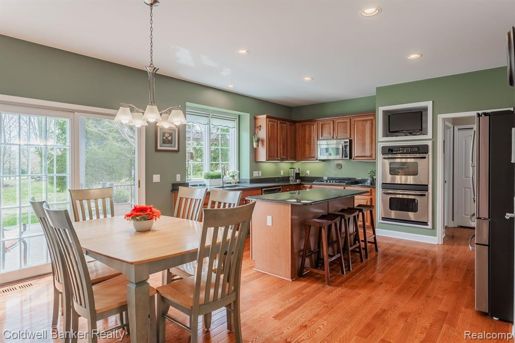 17560 WHITE PINE Court, Northville, MI 48168 — Photo 22