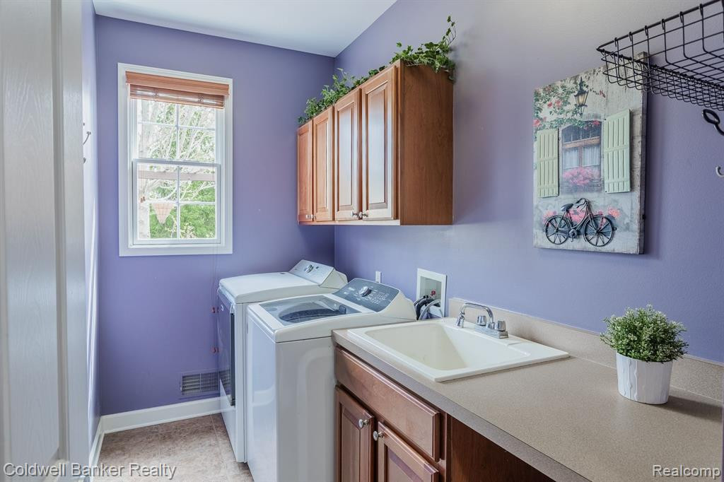 17560 WHITE PINE Court, Northville, MI 48168 — Photo 28