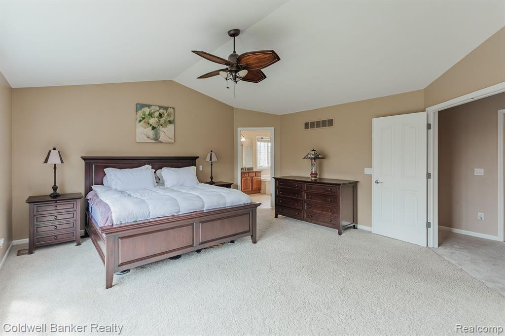 17560 WHITE PINE Court, Northville, MI 48168 — Photo 32