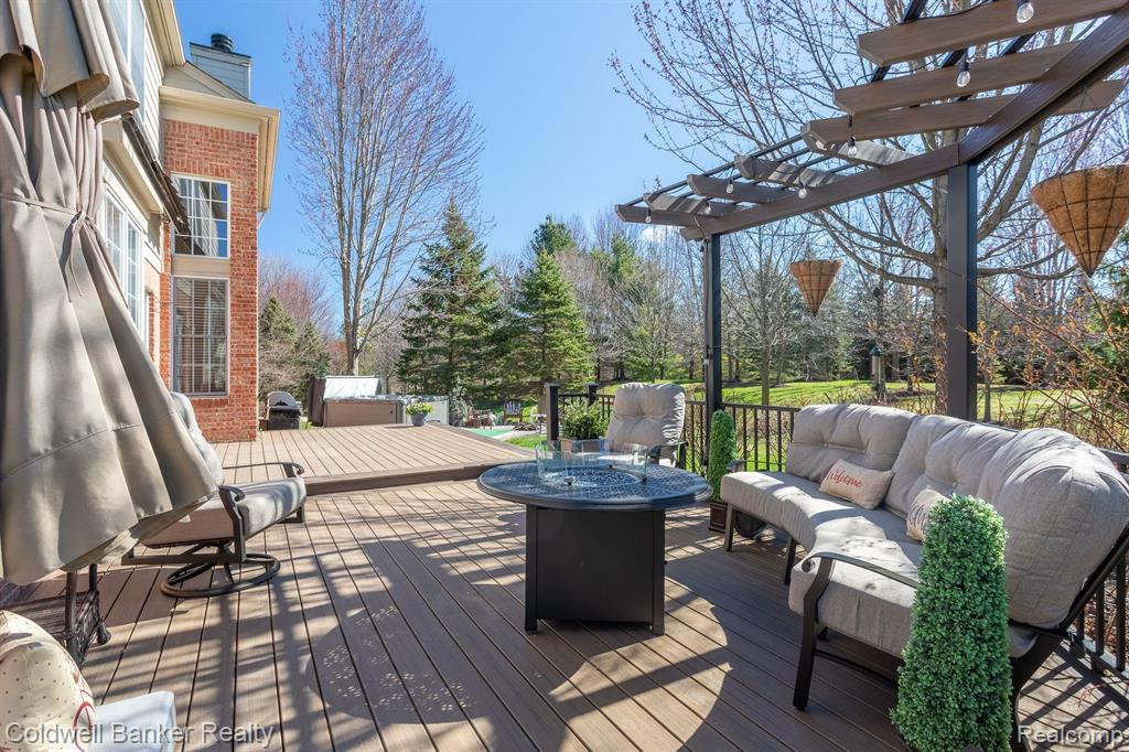17560 WHITE PINE Court, Northville, MI 48168 — Photo 42