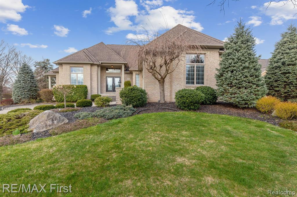 53733 REGENCY HILLS, Shelby Twp, MI 48316 — front exterior