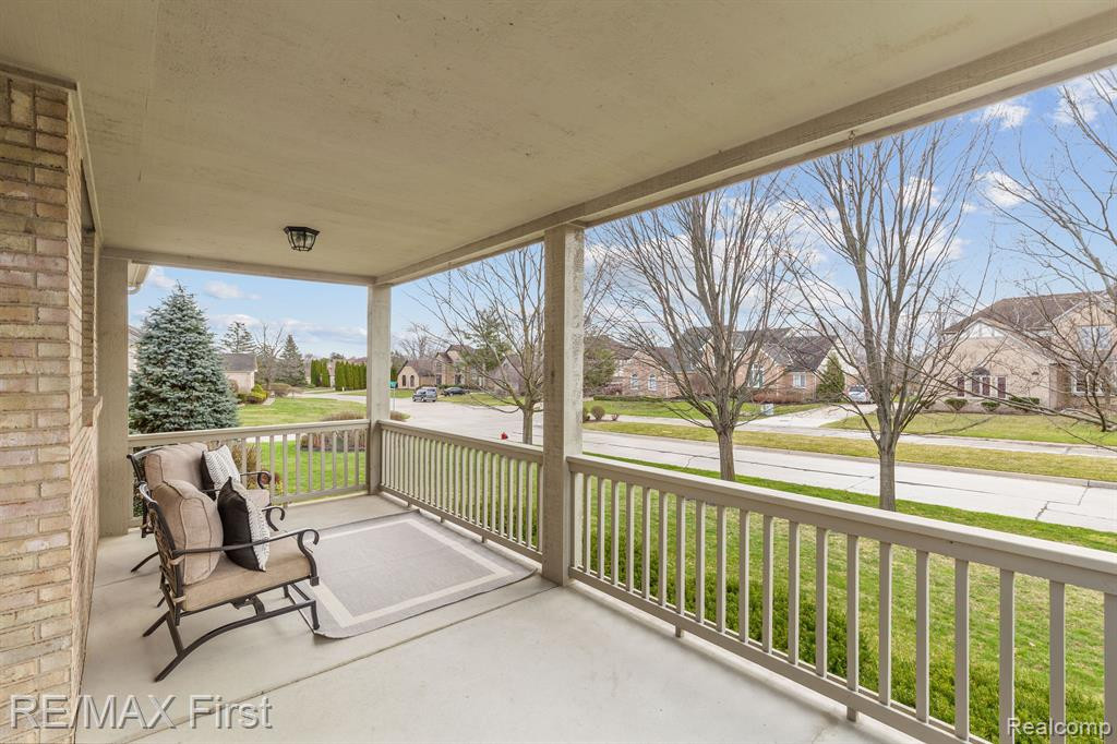 53733 REGENCY HILLS, Shelby Twp, MI 48316 — Photo 4