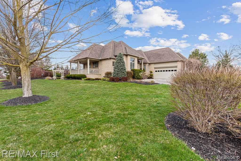 53733 REGENCY HILLS, Shelby Twp, MI 48316 — Photo 9