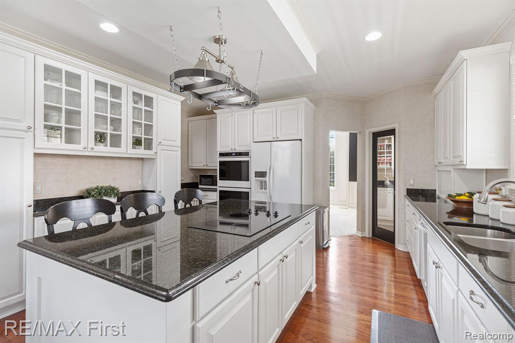 53733 REGENCY HILLS, Shelby Twp, MI 48316 — Photo 18