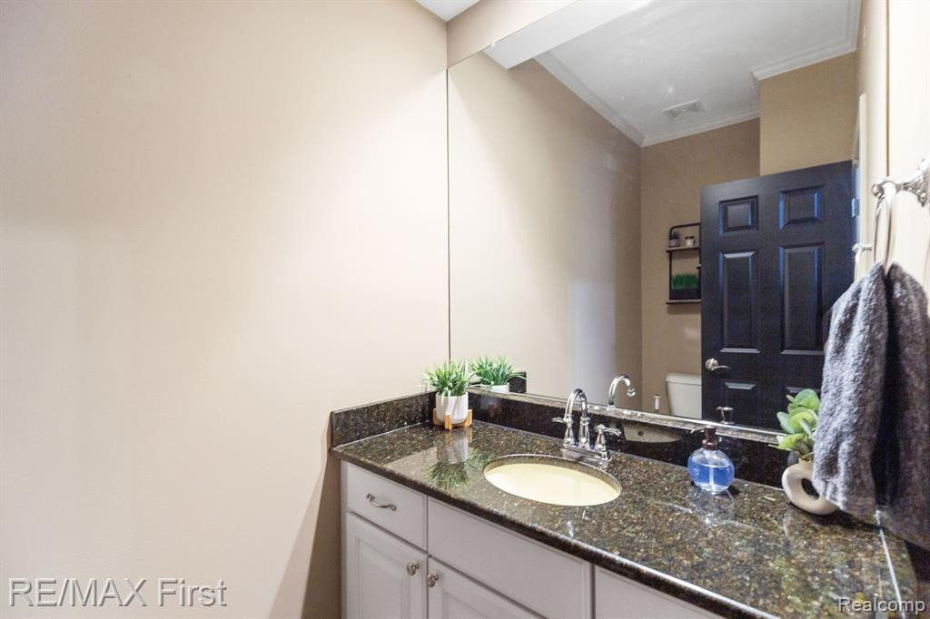 53733 REGENCY HILLS, Shelby Twp, MI 48316 — Photo 27