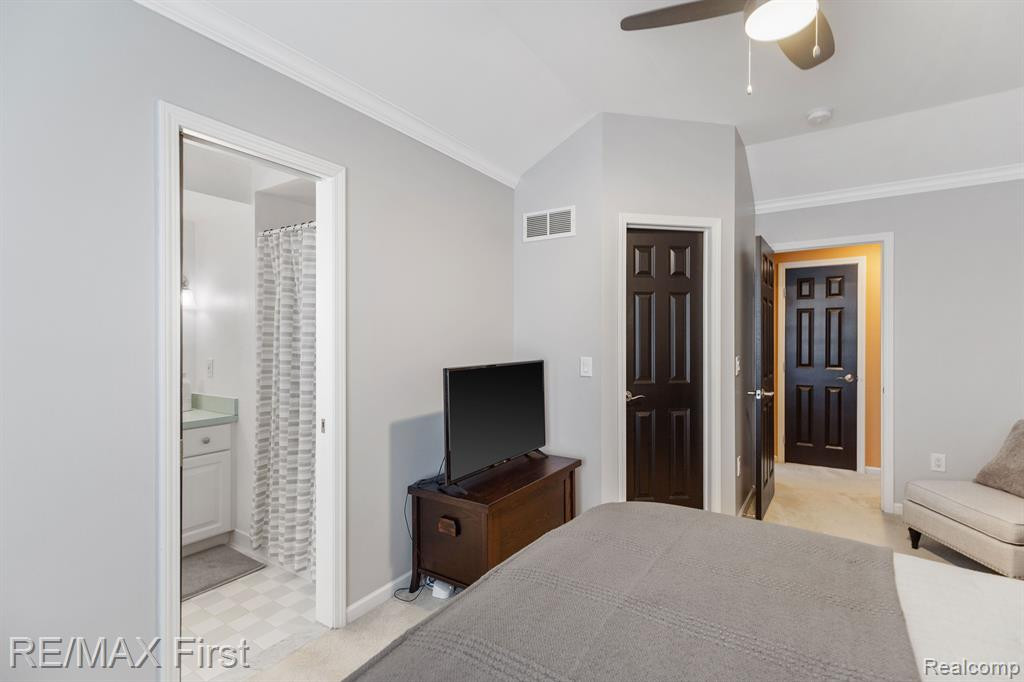 53733 REGENCY HILLS, Shelby Twp, MI 48316 — Photo 34