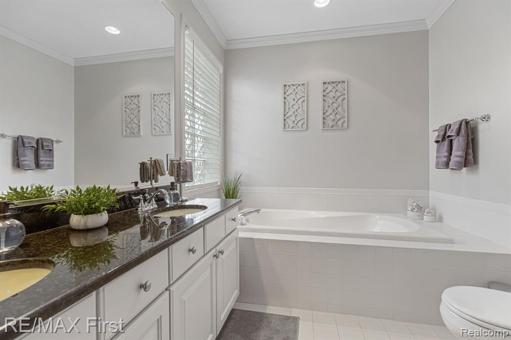53733 REGENCY HILLS, Shelby Twp, MI 48316 — Photo 38