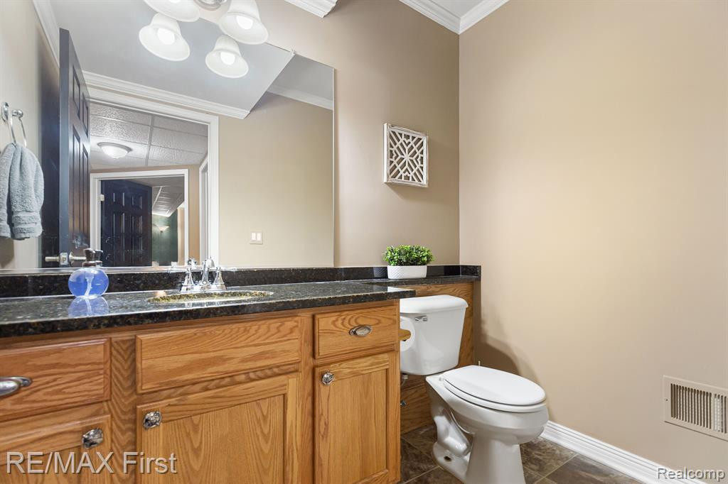 53733 REGENCY HILLS, Shelby Twp, MI 48316 — Photo 42