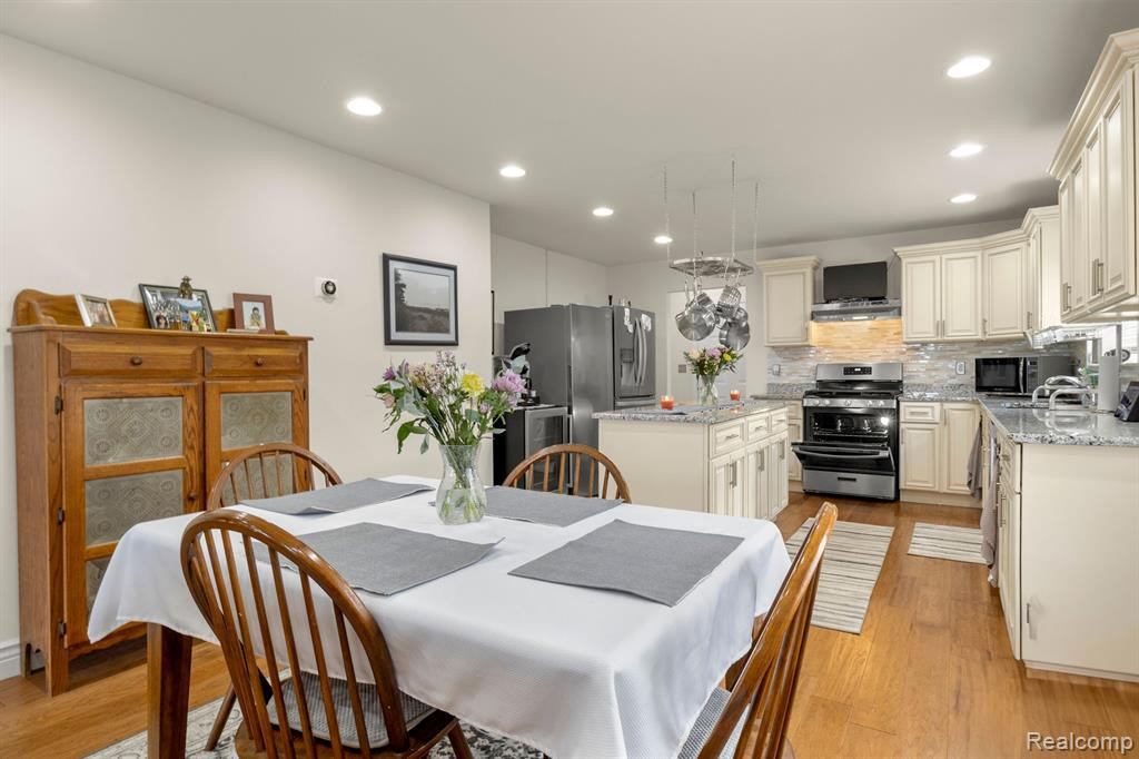6580 N WAVERLY Street, Dearborn Heights, MI 48127 — Photo 13