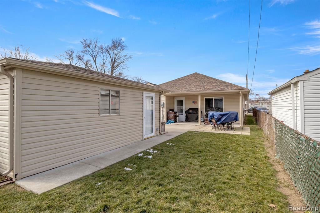 6580 N WAVERLY Street, Dearborn Heights, MI 48127 — Photo 35