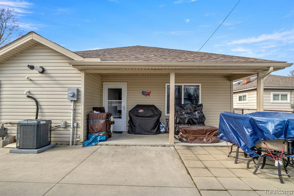 6580 N WAVERLY Street, Dearborn Heights, MI 48127 — Photo 36