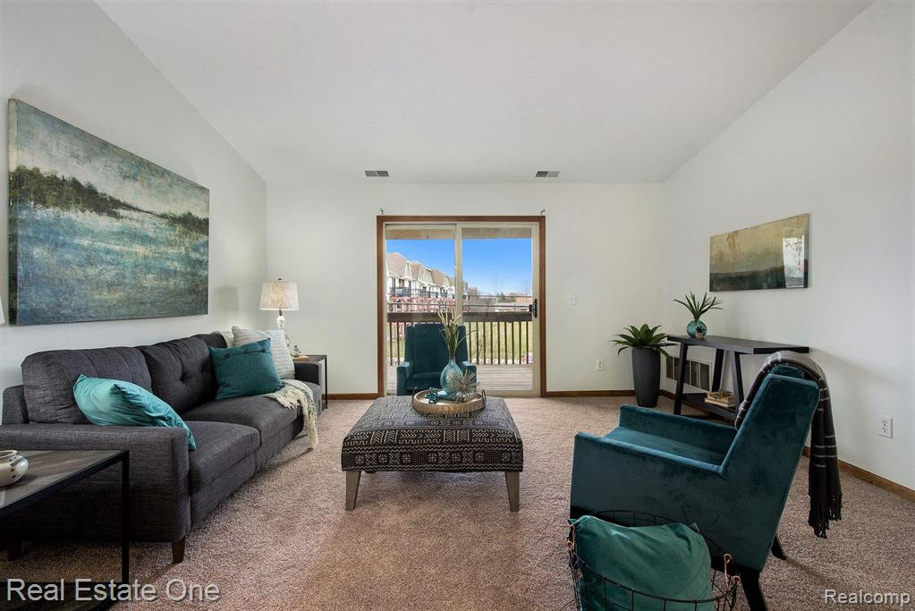 2658 STADIUM VIEW Drive, 7, Ypsilanti, MI 48197 — Photo 3