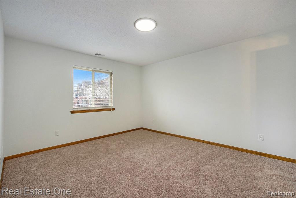 2658 STADIUM VIEW Drive, 7, Ypsilanti, MI 48197 — Photo 10