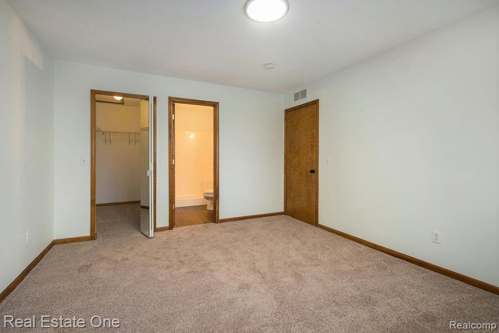2658 STADIUM VIEW Drive, 7, Ypsilanti, MI 48197 — Photo 11