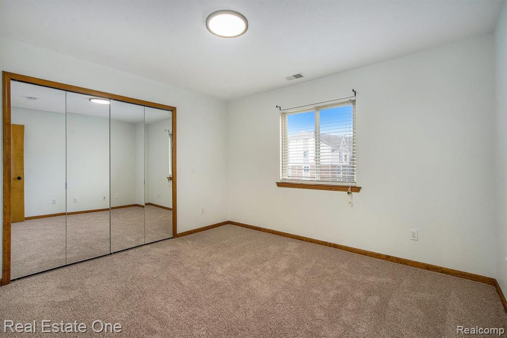 2658 STADIUM VIEW Drive, 7, Ypsilanti, MI 48197 — Photo 13