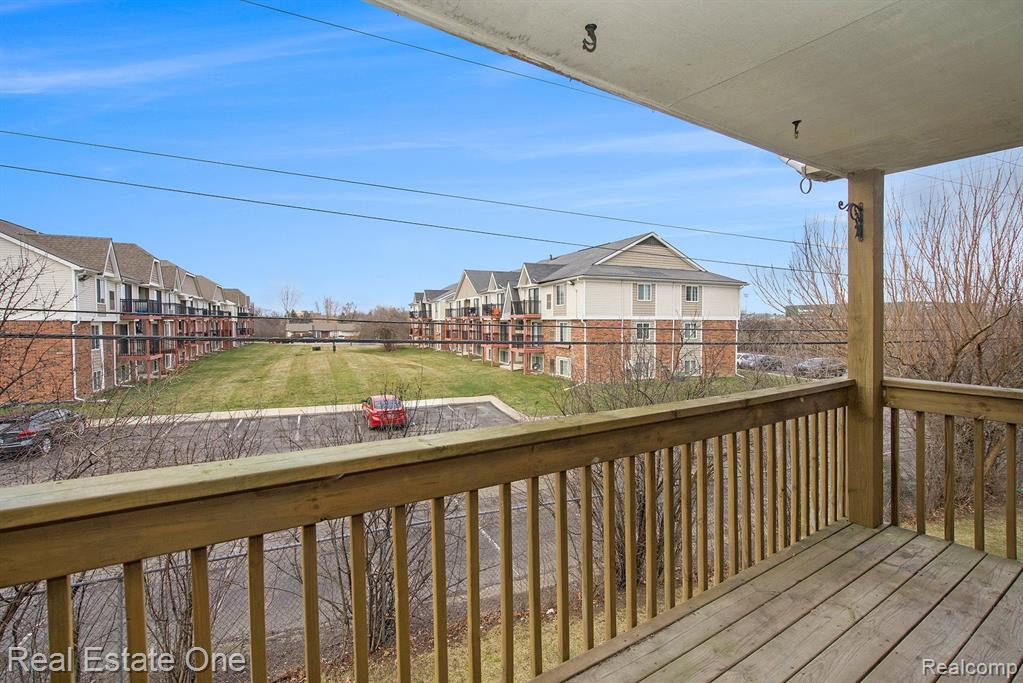 2658 STADIUM VIEW Drive, 7, Ypsilanti, MI 48197 — Photo 16