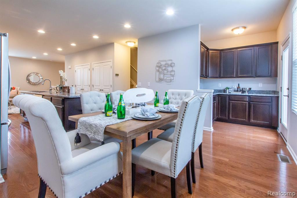 863 Barclay Circle, Rochester Hills, MI 48307 — Photo 16