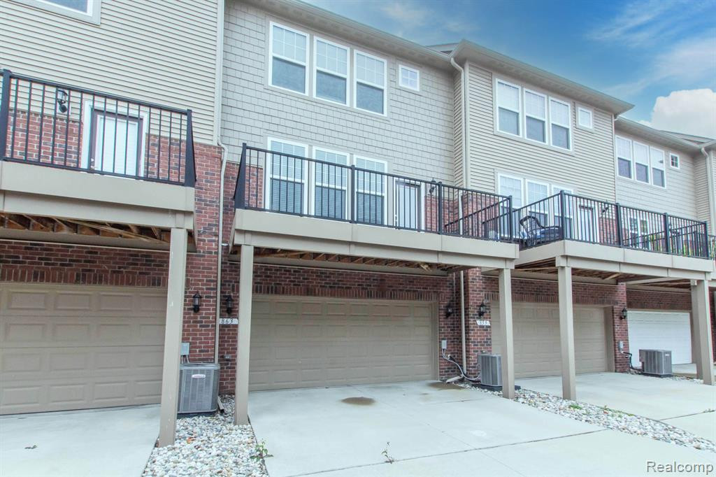 863 Barclay Circle, Rochester Hills, MI 48307 — Photo 35