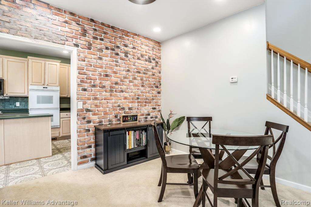 29274 DOUGLAS Drive, Novi, MI 48377 — Photo 7