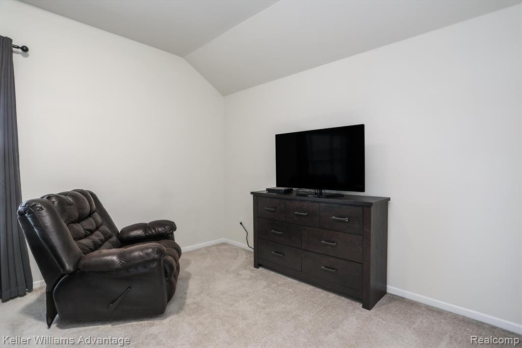 29274 DOUGLAS Drive, Novi, MI 48377 — Photo 15