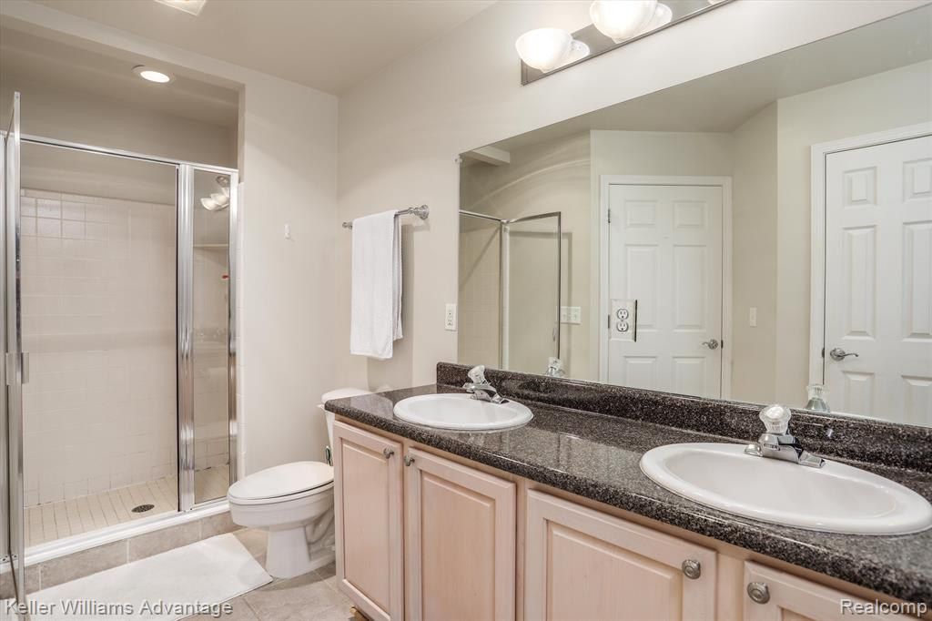 29274 DOUGLAS Drive, Novi, MI 48377 — Photo 16