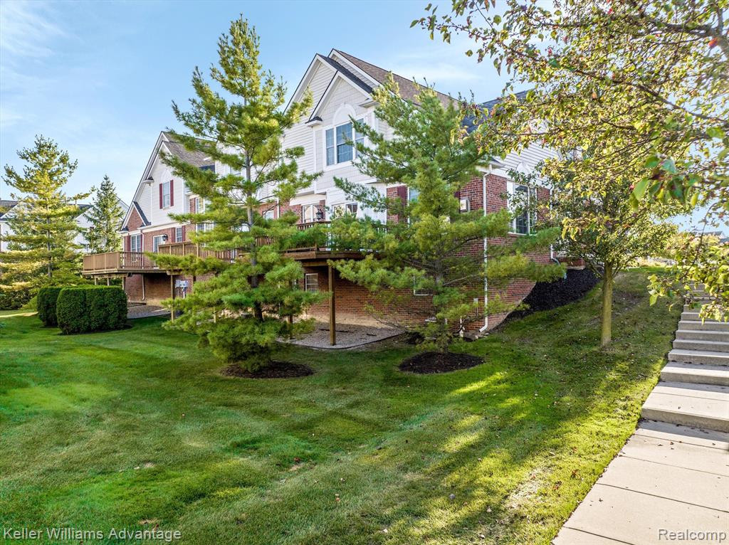29274 DOUGLAS Drive, Novi, MI 48377 — Photo 26