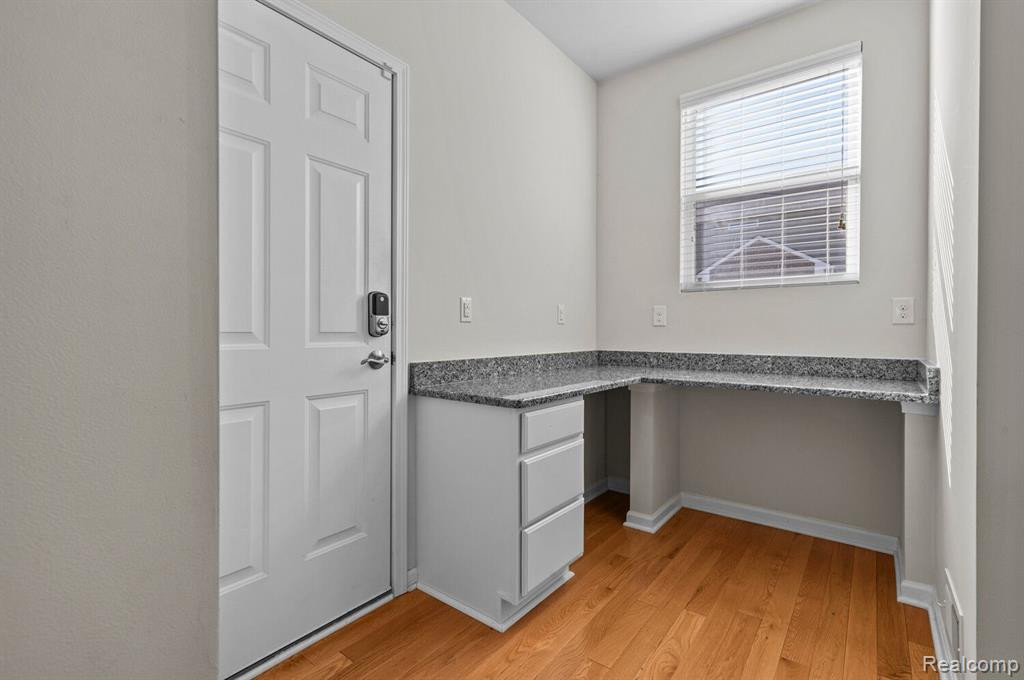 42608 Laird Lane, Canton, MI 48187 — Photo 14