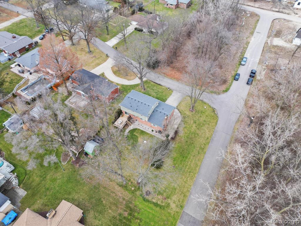 8546 SOUTHFIELD Drive, Shelby Twp, MI 48316 — Photo 5