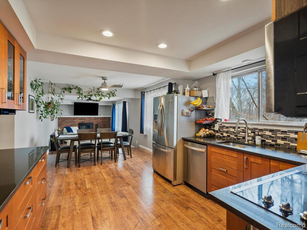 8546 SOUTHFIELD Drive, Shelby Twp, MI 48316 — Photo 13