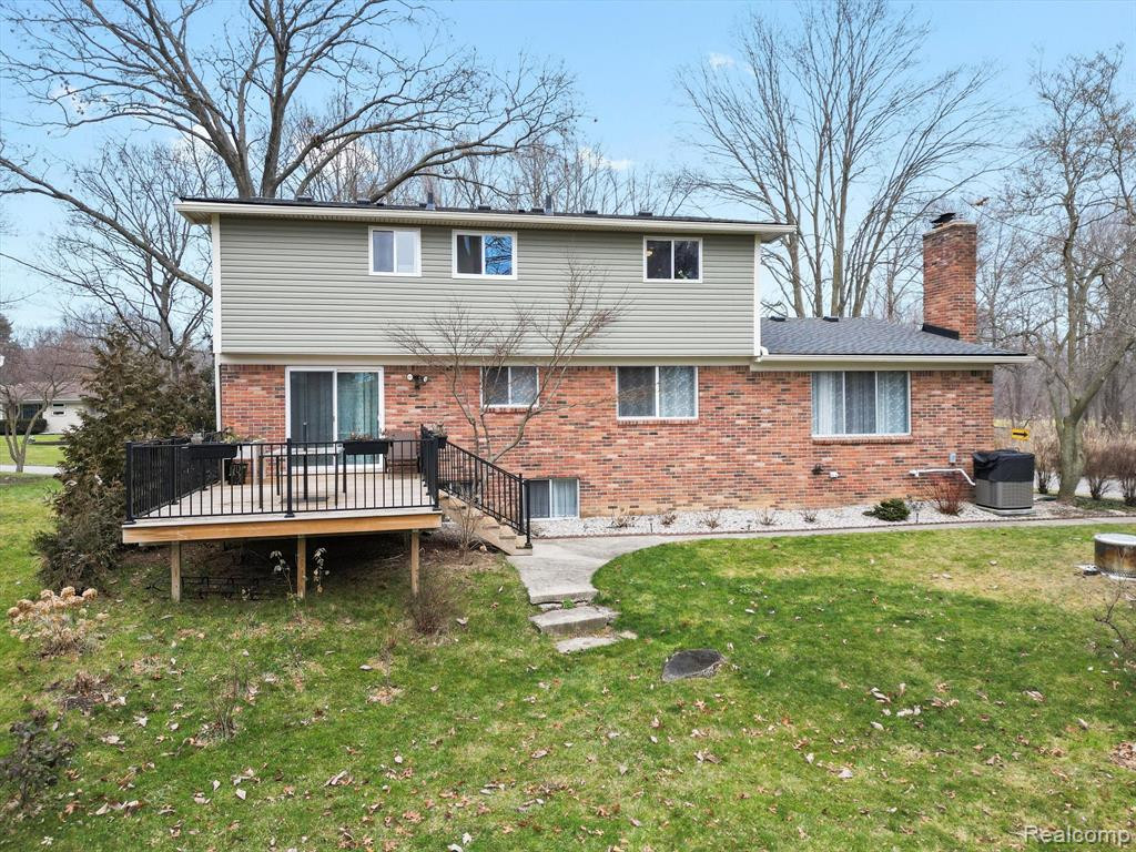 8546 SOUTHFIELD Drive, Shelby Twp, MI 48316 — Photo 35