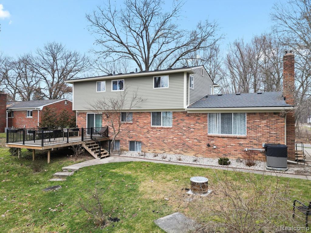 8546 SOUTHFIELD Drive, Shelby Twp, MI 48316 — Photo 36