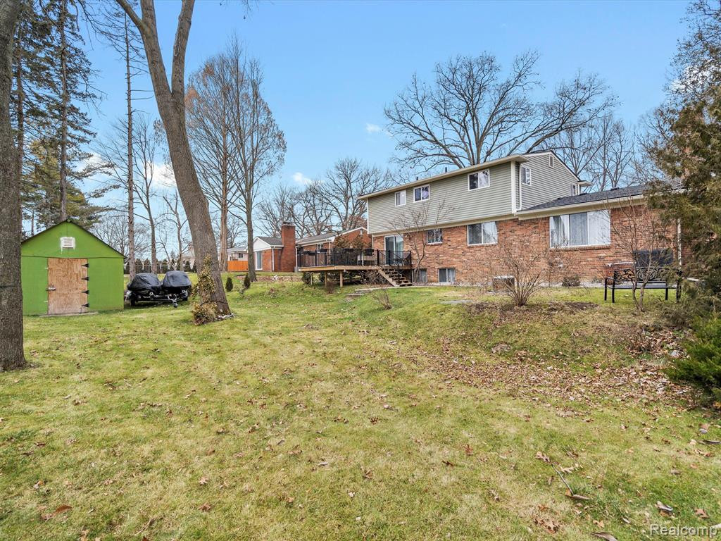 8546 SOUTHFIELD Drive, Shelby Twp, MI 48316 — Photo 37