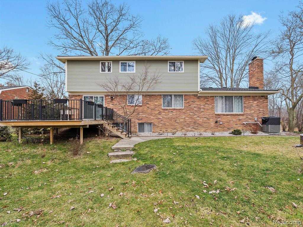 8546 SOUTHFIELD Drive, Shelby Twp, MI 48316 — Photo 38