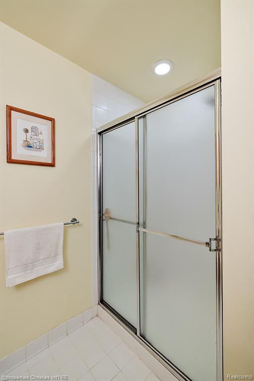 1105 Saratoga Boulevard, 3, Walled Lake, MI 48390 — Photo 22