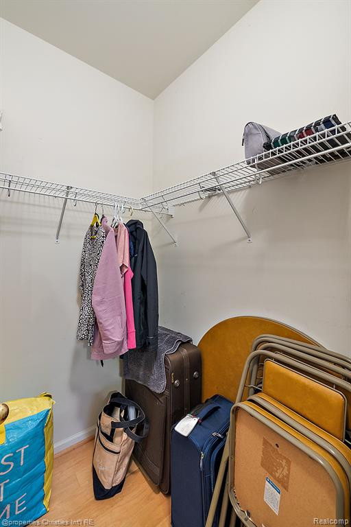 1105 Saratoga Boulevard, 3, Walled Lake, MI 48390 — Photo 26