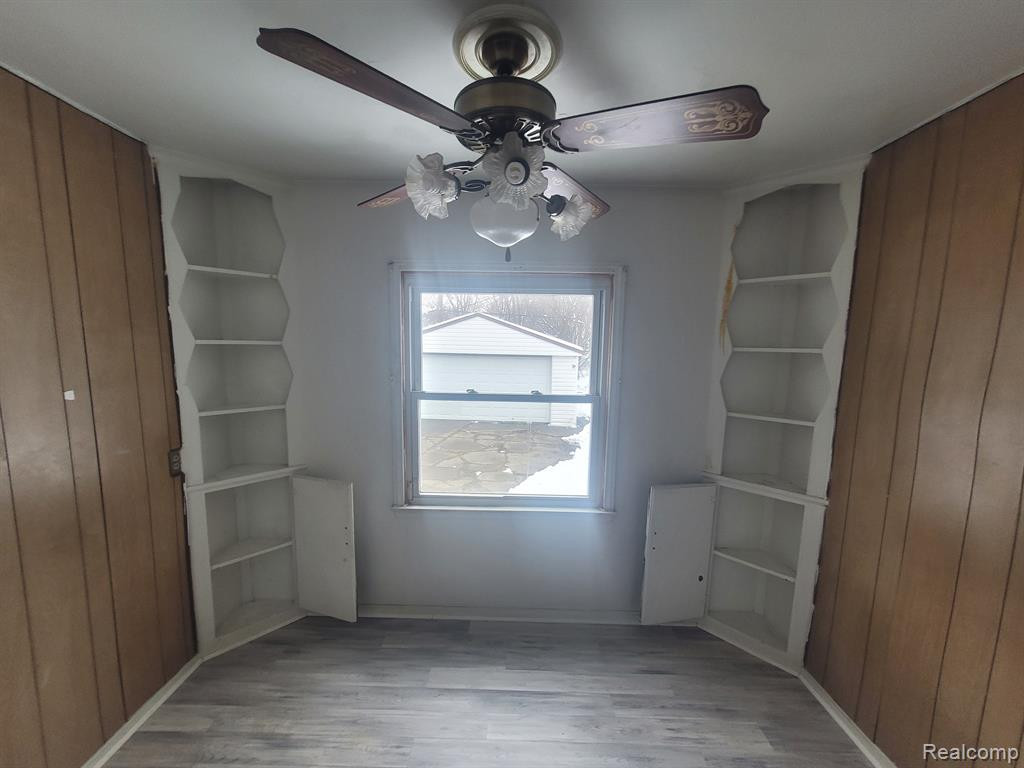 5567 NEWPORT Street, Detroit, MI 48213 — Photo 6