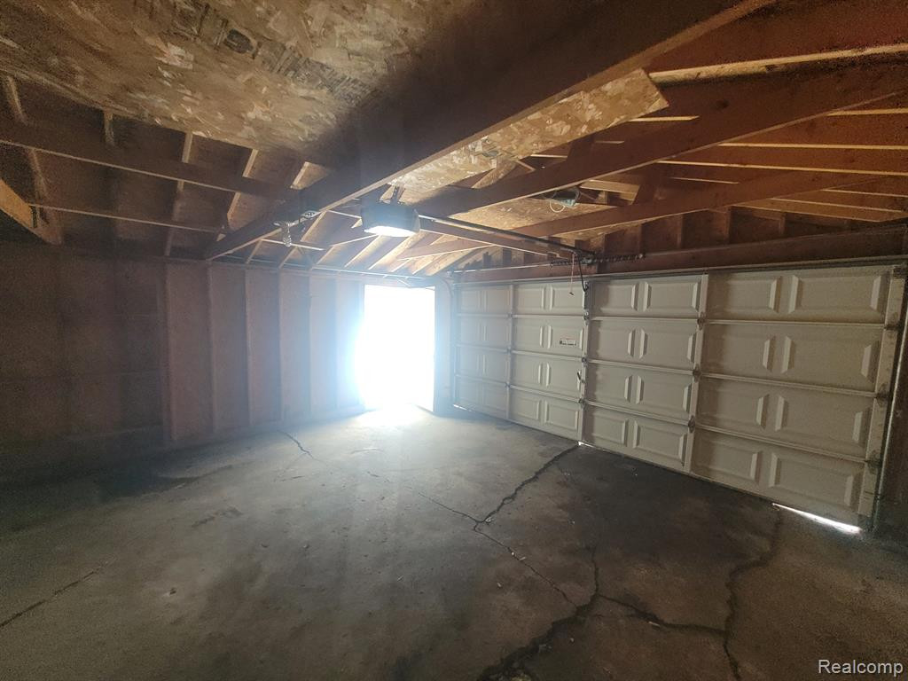 5567 NEWPORT Street, Detroit, MI 48213 — Photo 21