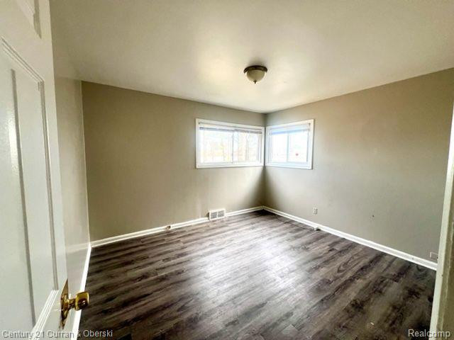 5885 WESTWOOD Street, Detroit, MI 48228 — Photo 4