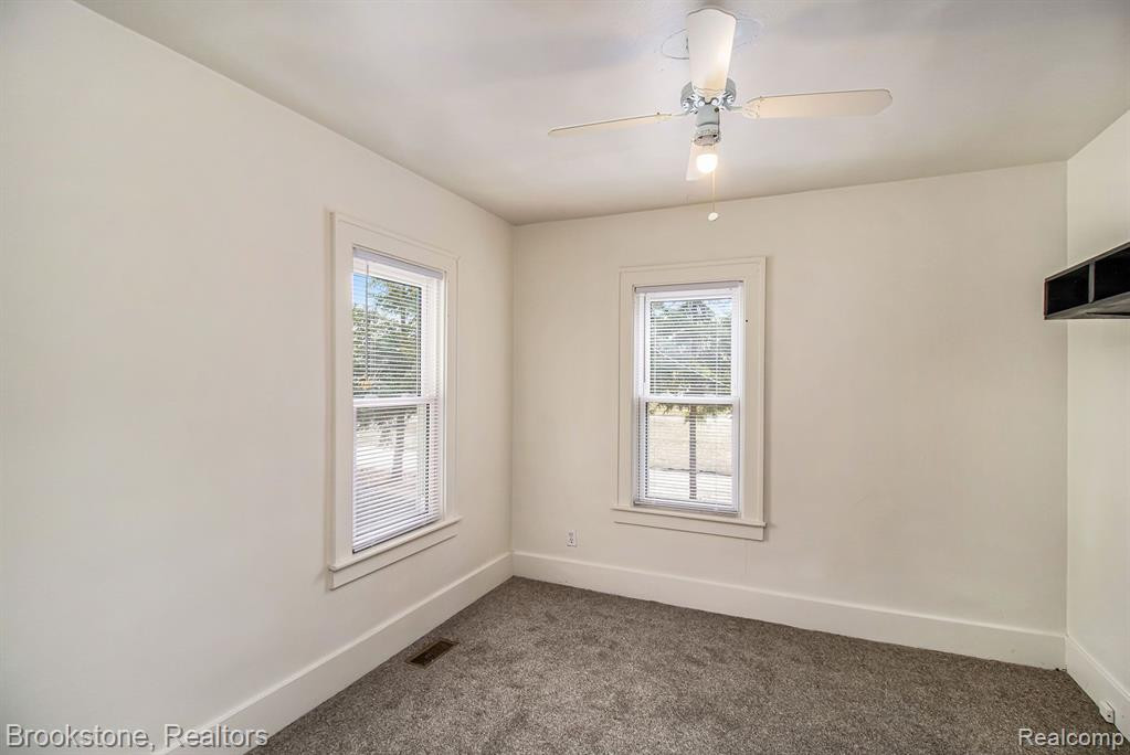 6644 AUBURN Road, Utica, MI 48317 — Photo 6