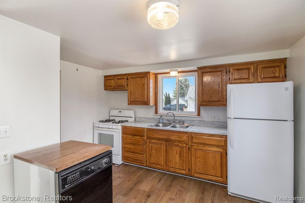 6644 AUBURN Road, Utica, MI 48317 — Photo 10