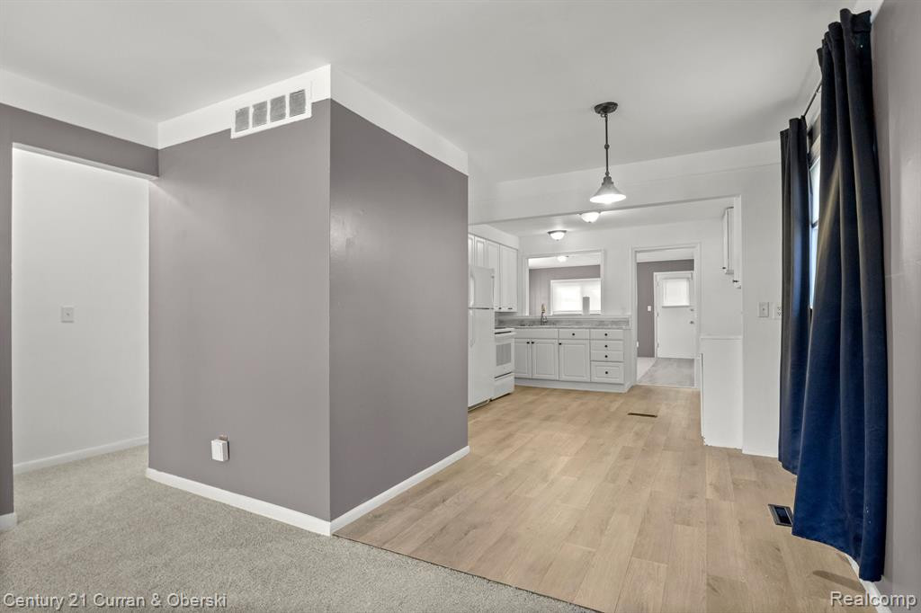 4632 FLEMING Street, Dearborn Heights, MI 48125 — Photo 10