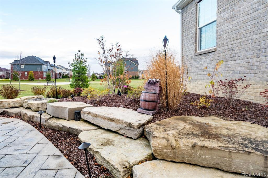 50614 MAYWOOD Drive, Canton, MI 48188 — Photo 48
