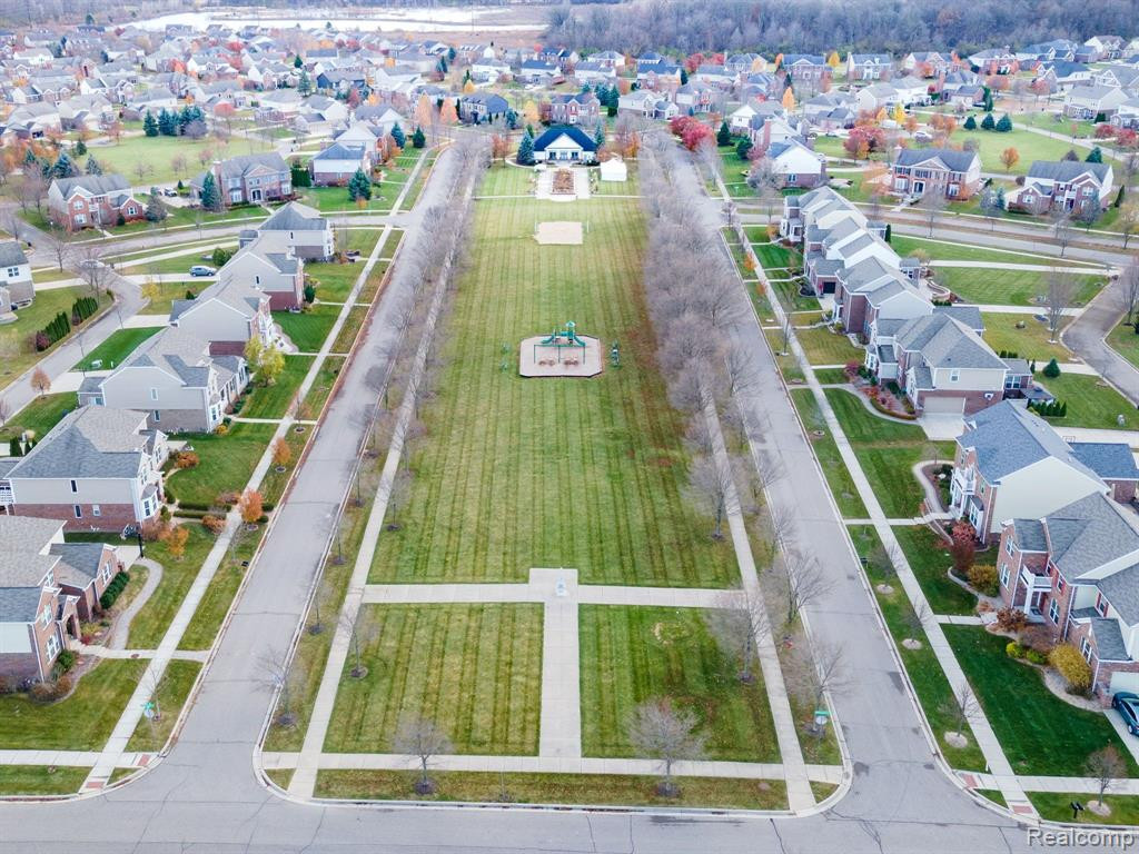 50614 MAYWOOD Drive, Canton, MI 48188 — Photo 55